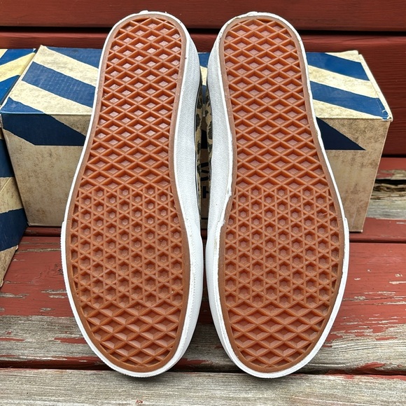 Vans Women's Authentic Van Doren 'Leopard' - Picture 7 of 8